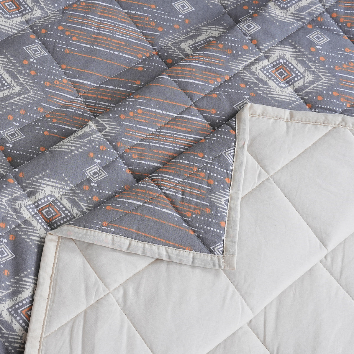 Hermosa Sensory Bloom Gareth Quilt Orange