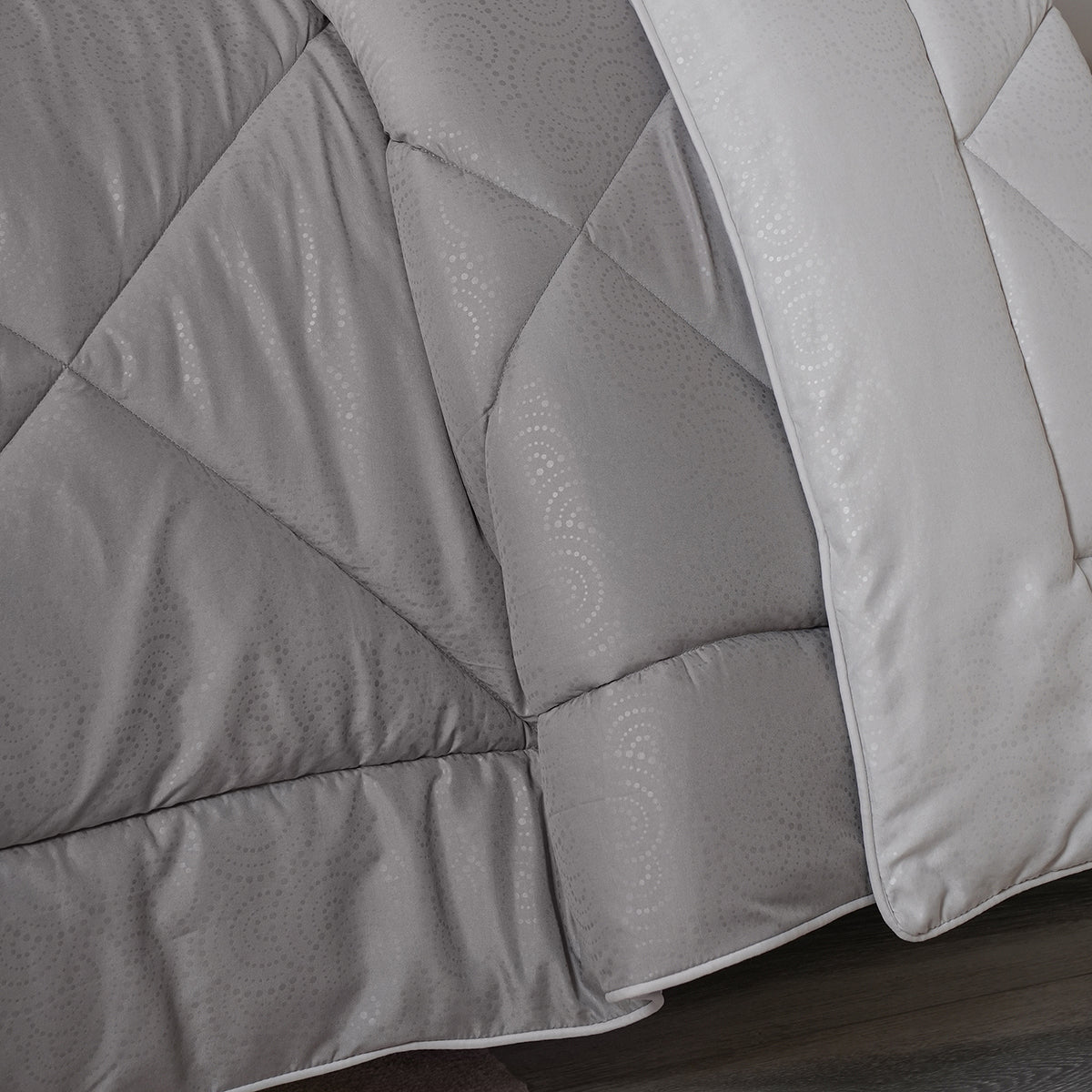 Gravel 250 GSM reversible textured Grey Quilt