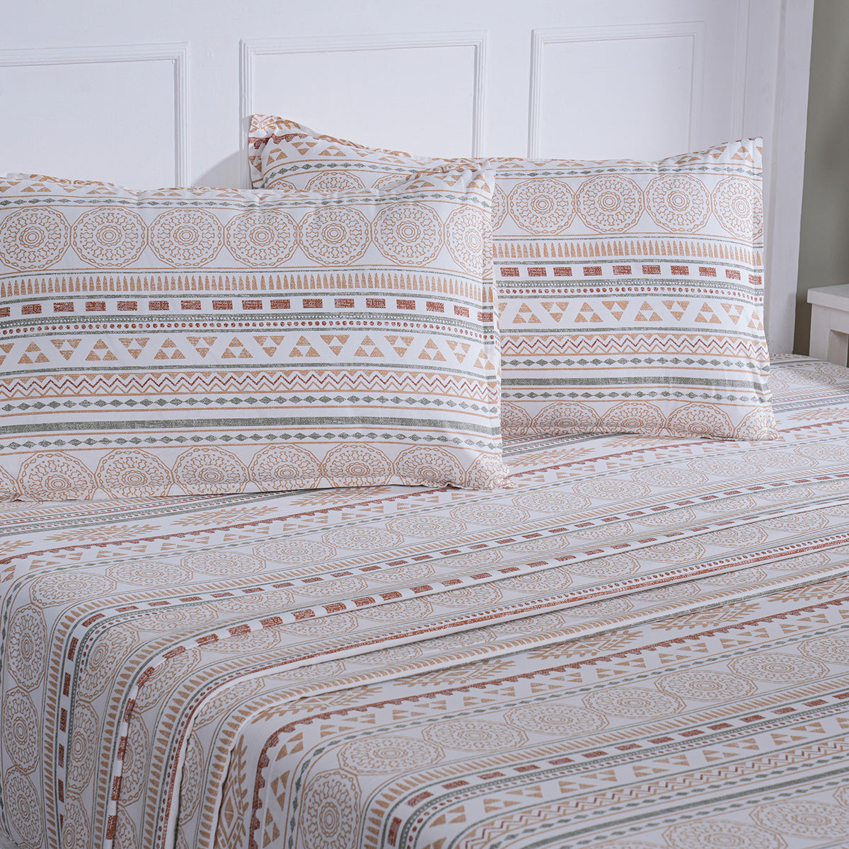 Hermosa Sensory Bloom Allegra 100% Cotton Printed Bed Sheet with Pillow Case Peach