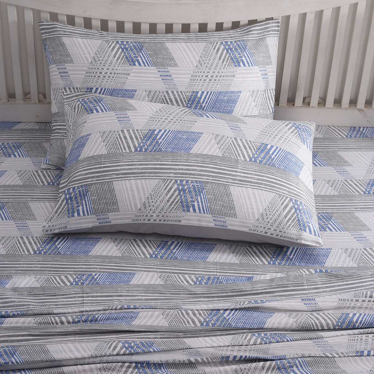 PBS Nomad Scuplt Maximus Printed 100% Cotton Blue Soft Bed Sheet with Pillow Case