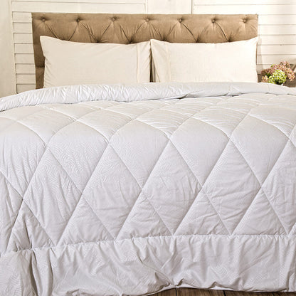 Diona Embossed Fabric Winter Light Weight Super Soft & Plush Duvet Insert/Quilt