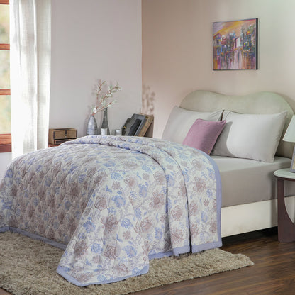 Hues PBS Refined Retro Jacobean Revive Quilt