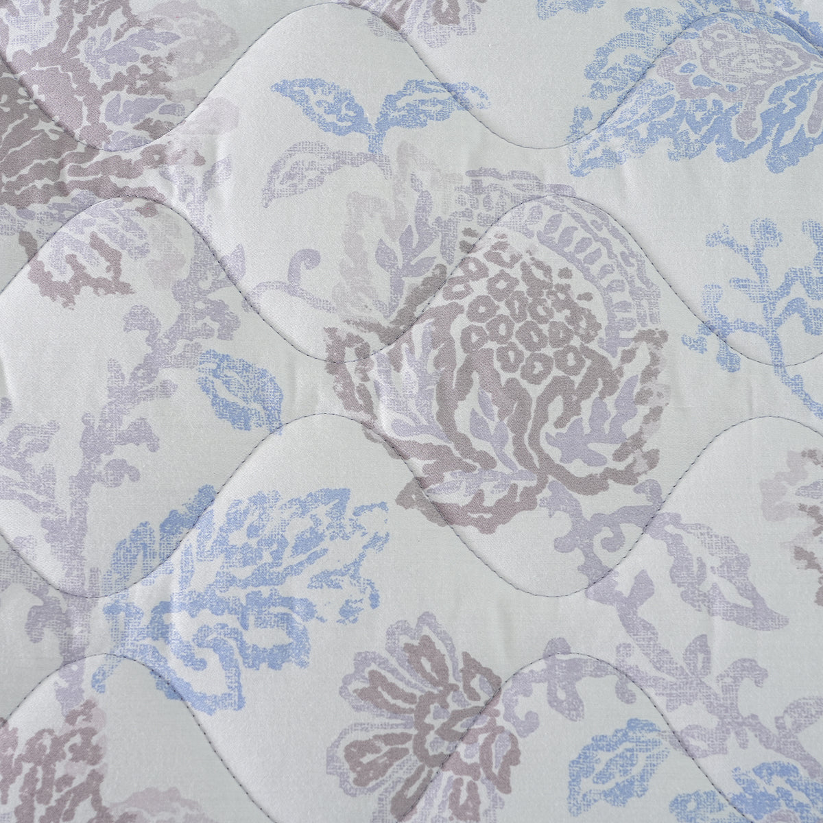Hues PBS Refined Retro Jacobean Revive Quilt