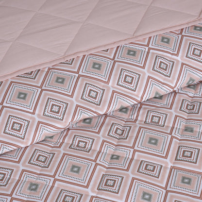 Hermosa Sensory Bloom Jude Quilt Peach