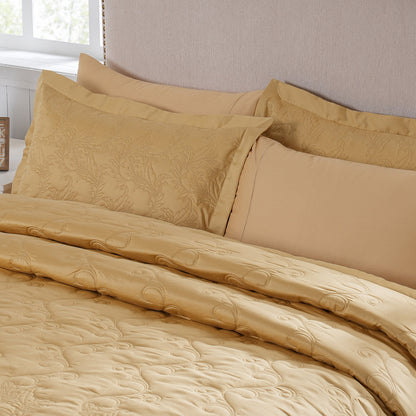 Classical Ornate Twirls & Swirls Quilt/Quilted Bed Cover Gold